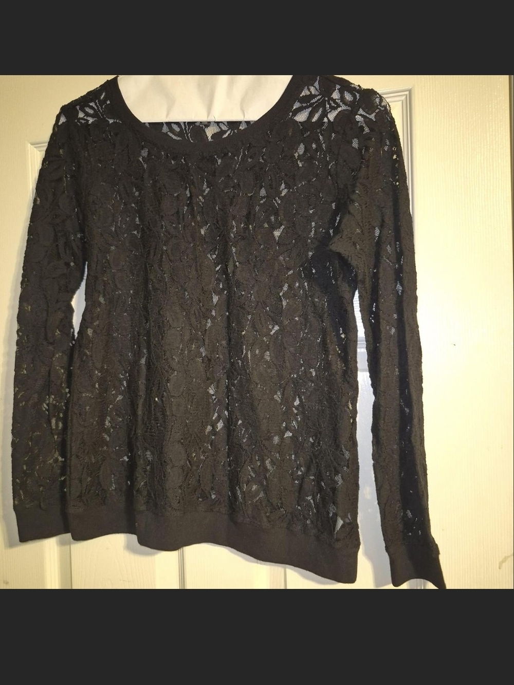 a.n.a Black Floral Lace Long Sleeve Pullover